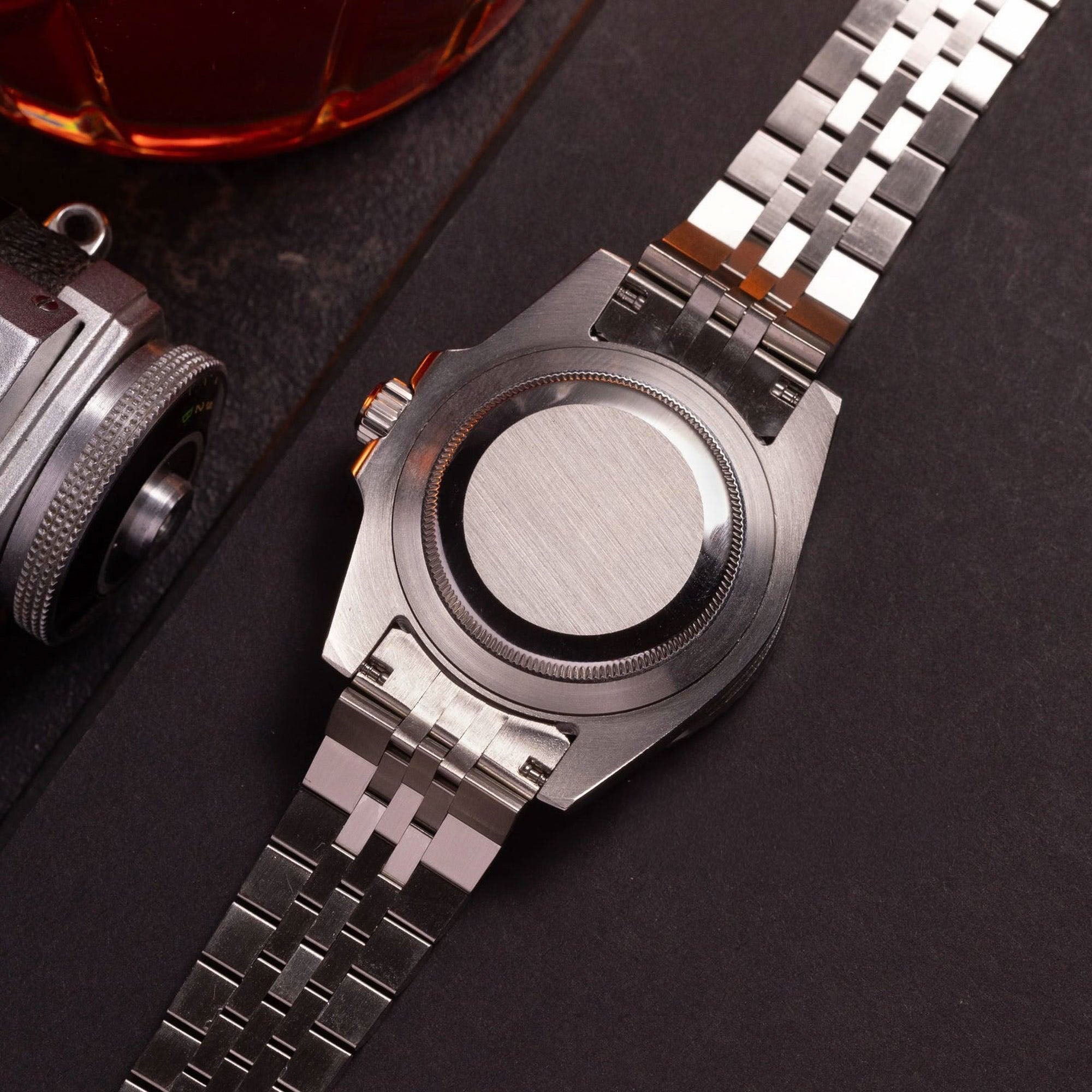 GMT Automatklokke 40 mm – Sort/Rød Ramme